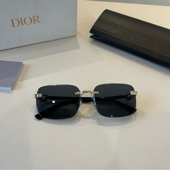 Dior Black Rectangular Sunglasses with Polished Finish